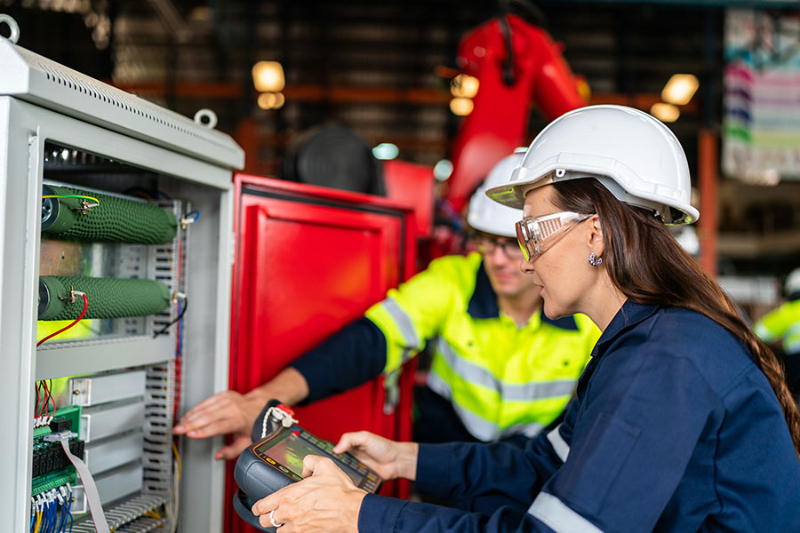 Instalaciones eléctricas industriales en Lima