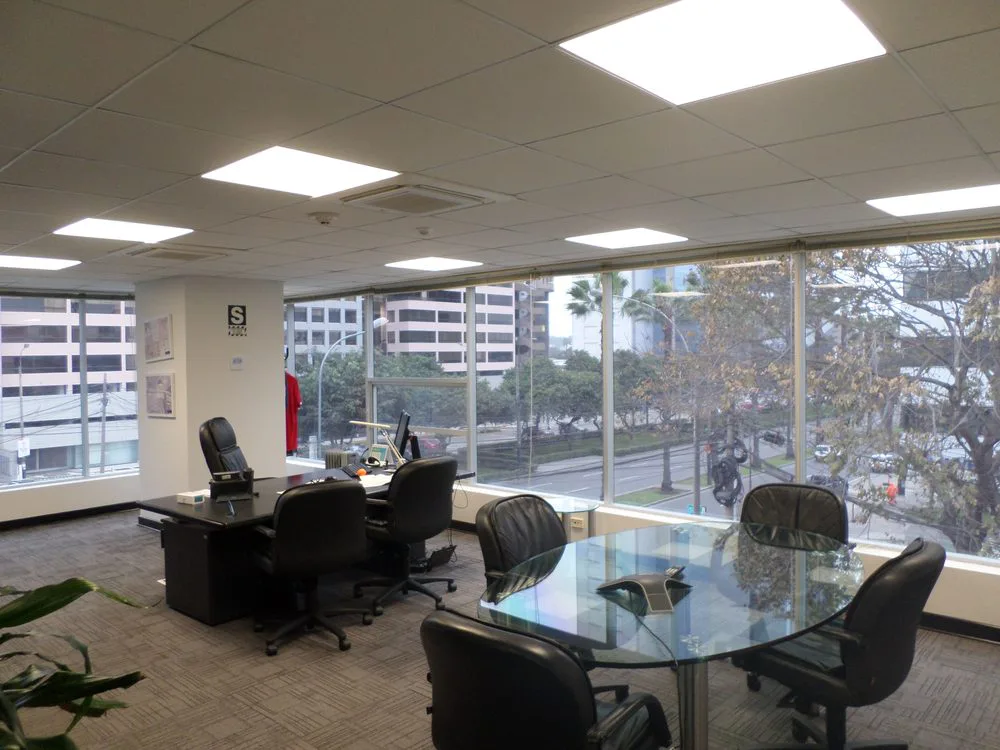 OFICINAS Y AMBIENTES INTERIORES